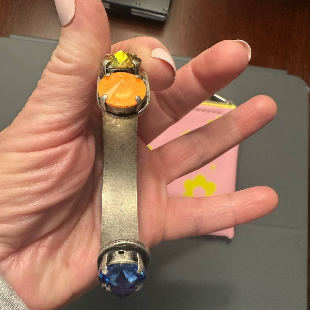Tova Multicolor Neon bangle - Picture 5 of 5